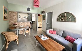 La Courette - T2 Plus Parking Gratuit